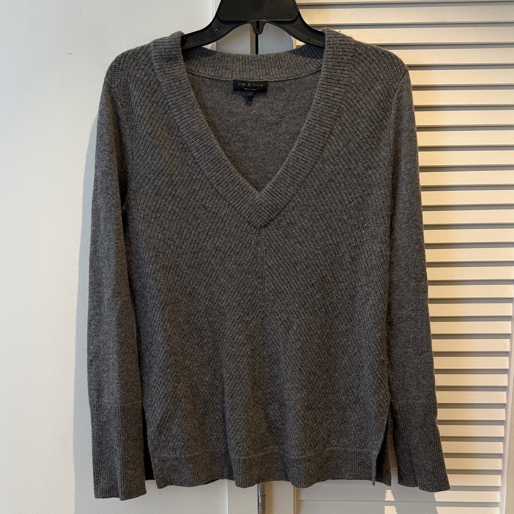 rag & bone Women's V-Neck Knit Sweater - Charcoal Gray